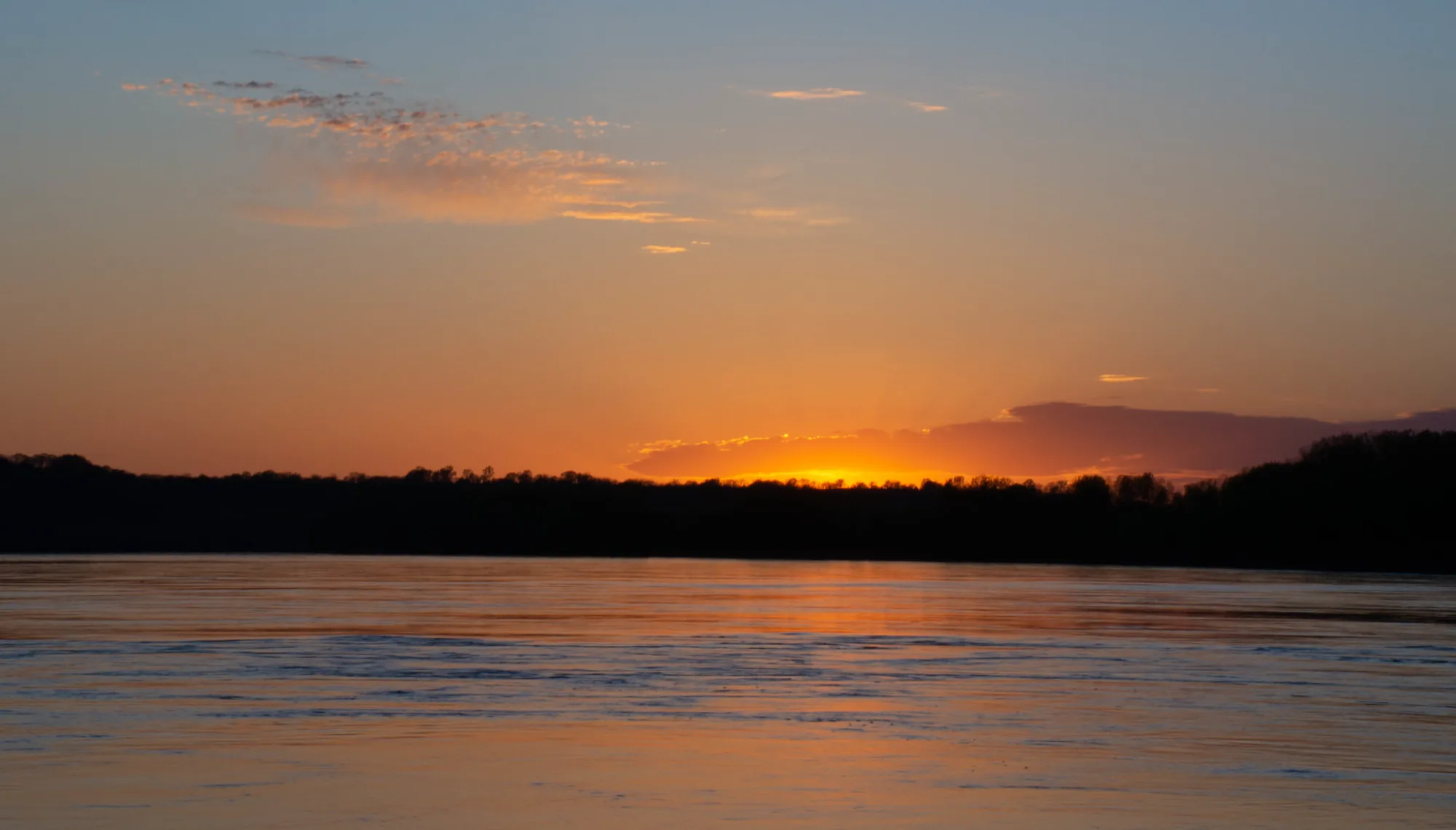 Sunset over the Missouri River from the Boonville bank